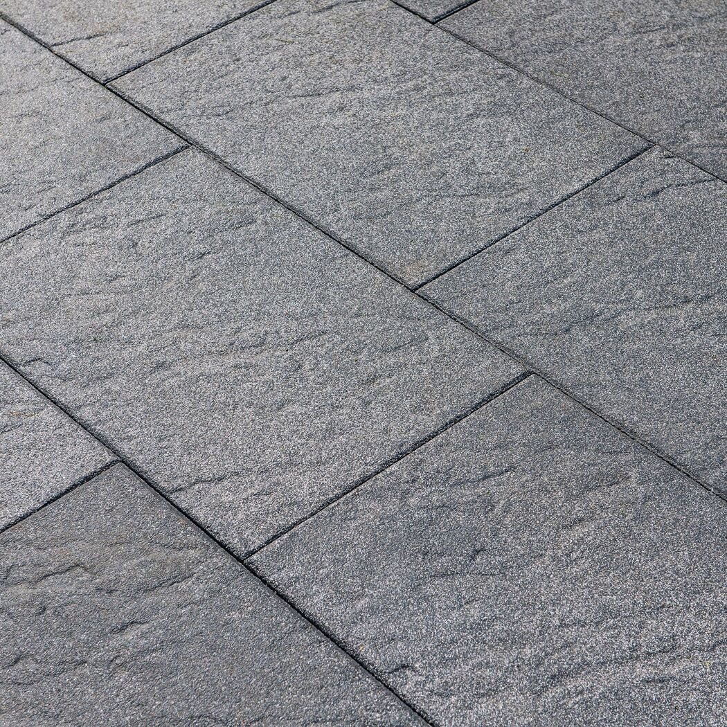 Terrassenplatte 'T-Court Grit' basaltfarben 60 x 40 x 4 cm