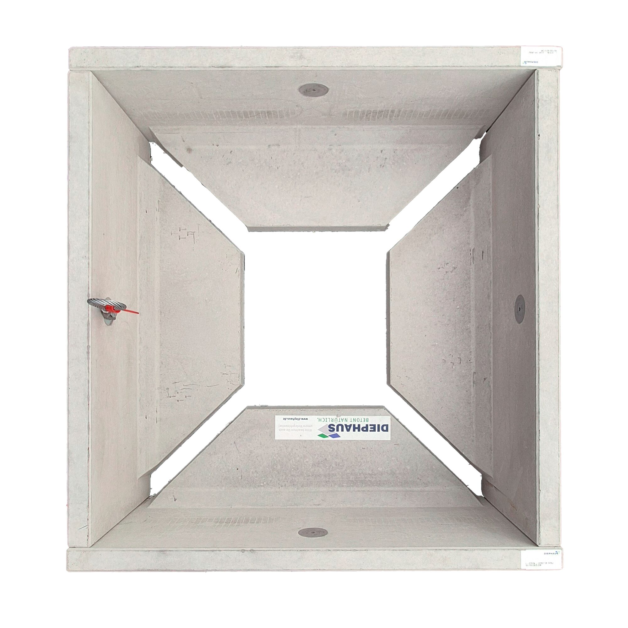 Graue Beton-Palisade mit schrägen Wänden