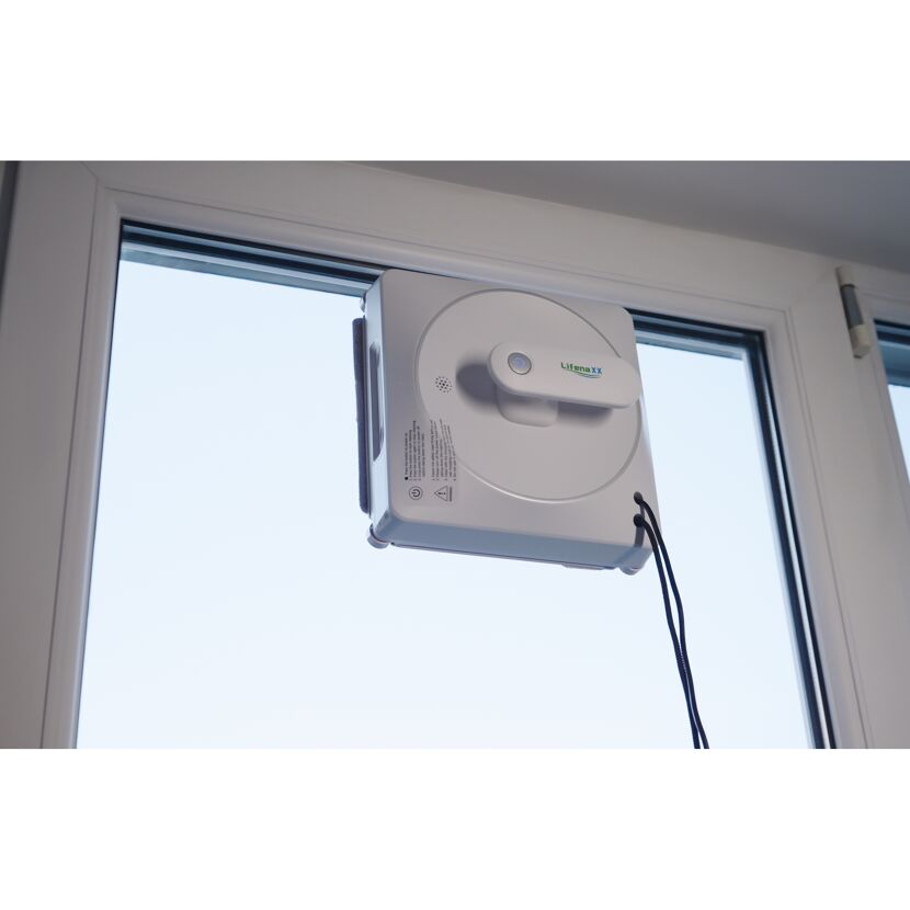 Fensterputzroboter 'Lifenaxx 047' mit Fernbedienung
