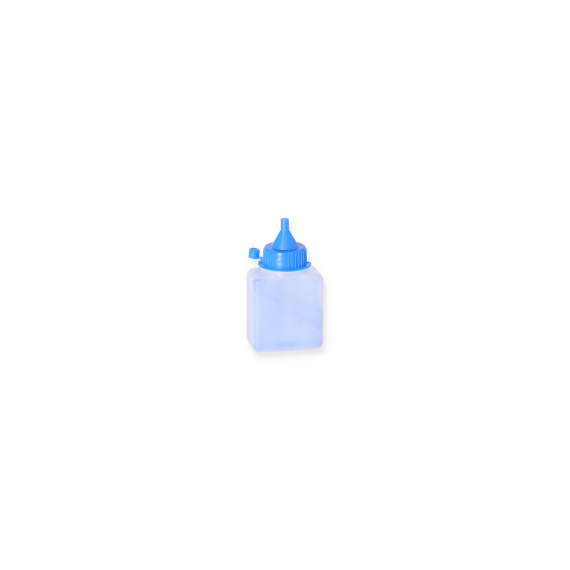 Blaues Markierpulver in durchsichtiger Plastikflasche mit blauem Deckel und Ausgießer.