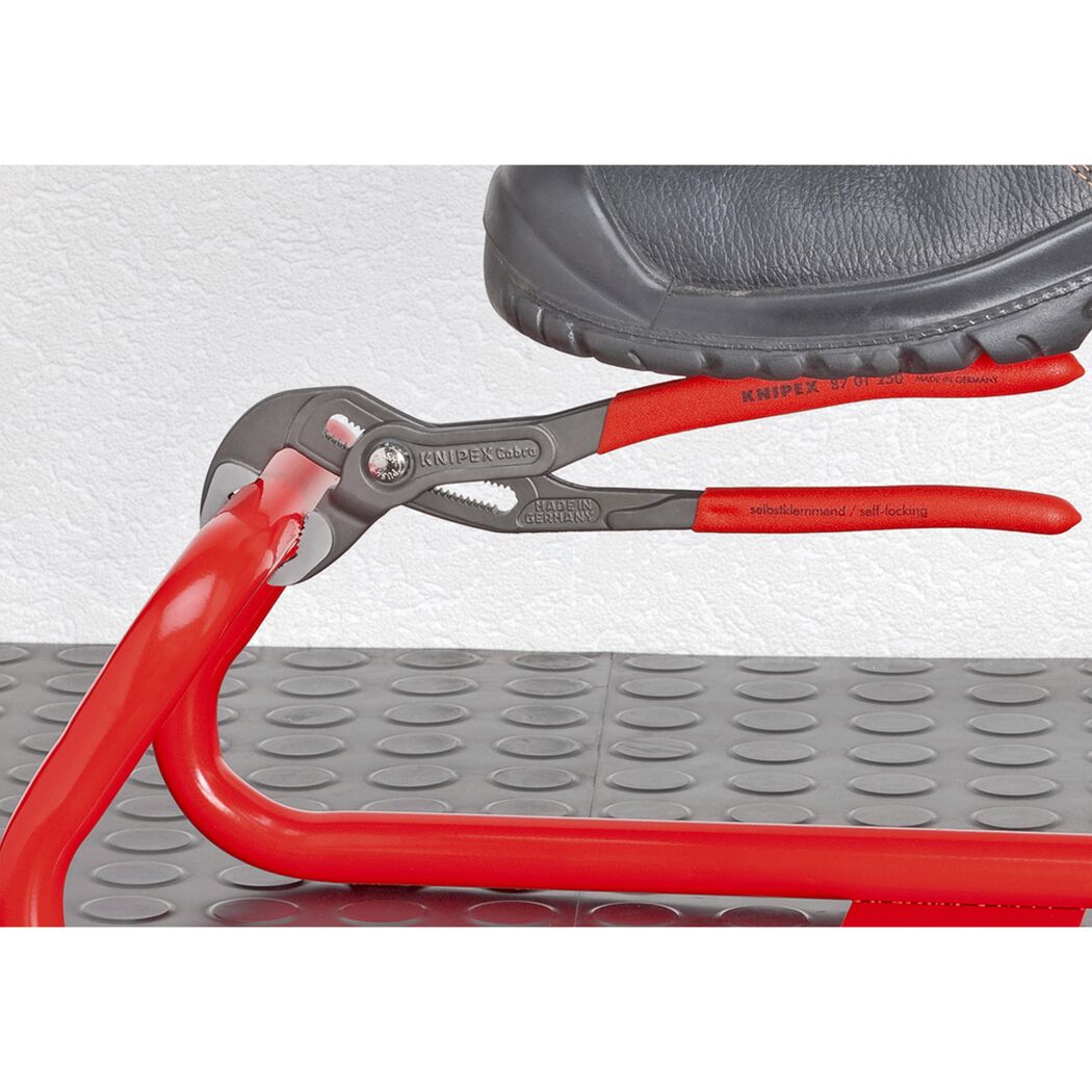 Knipex Cobra Wasserpumpenzange