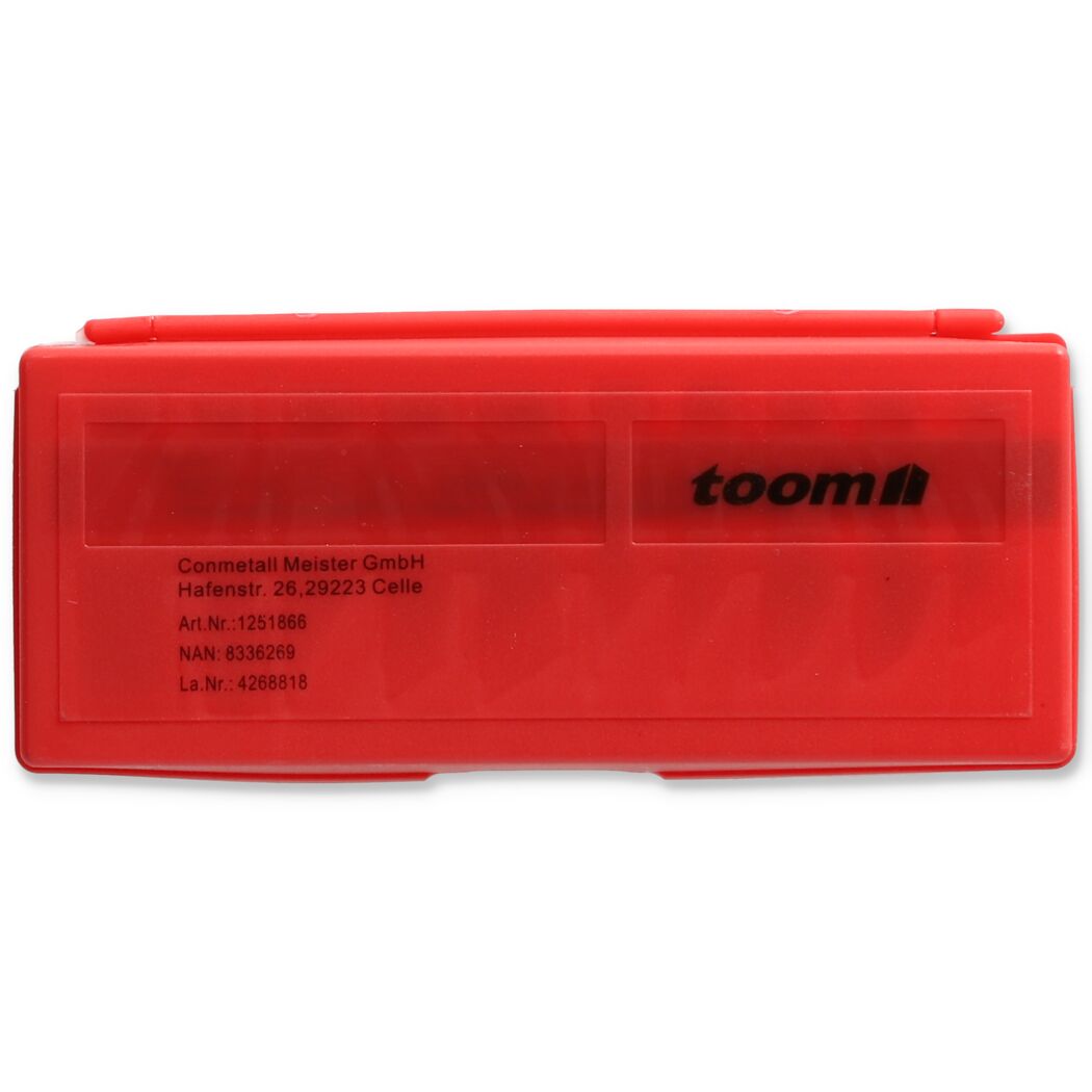 rotes Etui mit toom Logo