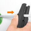 Kabel mit Abisolierzange abisolieren