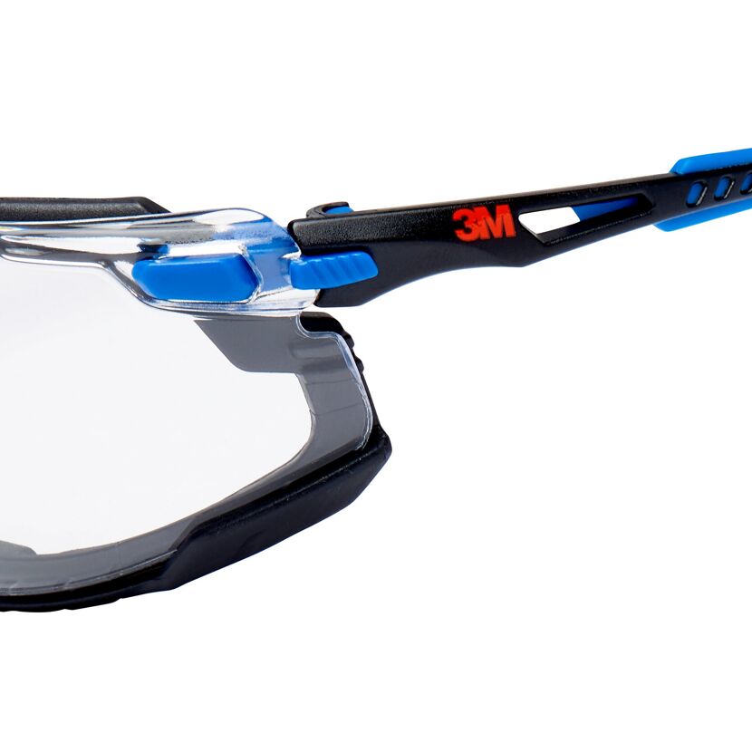 Nahaufnahme einer 3M Schutzbrille