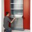 Materialschrank rot