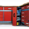 Einbauschrank rot mit Auszug