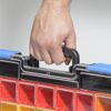 Hand hält einen Sortimentskasten EuroPlus Pro K 44/19