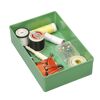 Nähzeug in grüner Kunststoffbox