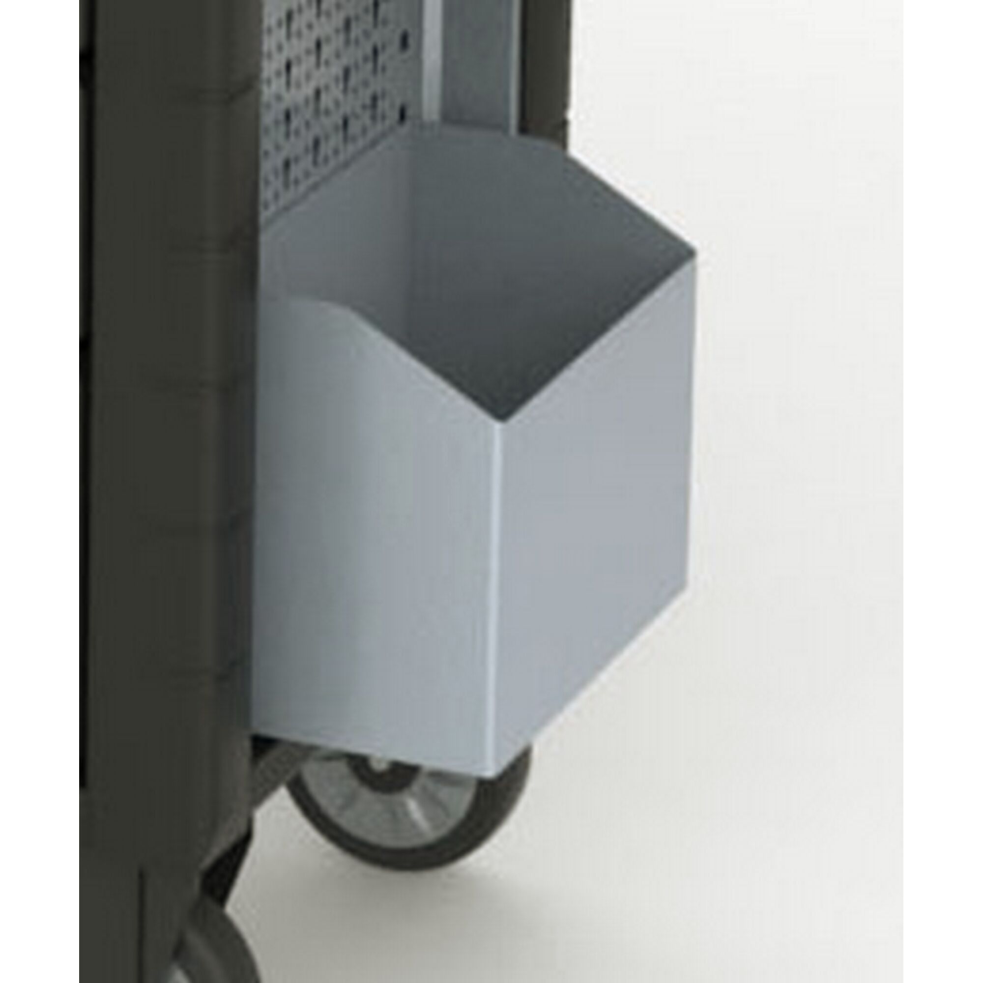 Ablagebox an einem Werkzeugwagen