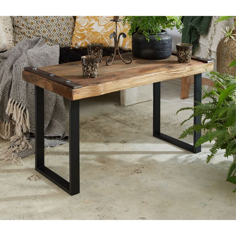 Holztisch mit Metallgestell