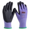 Ein Paar violette Arbeitshandschuhe