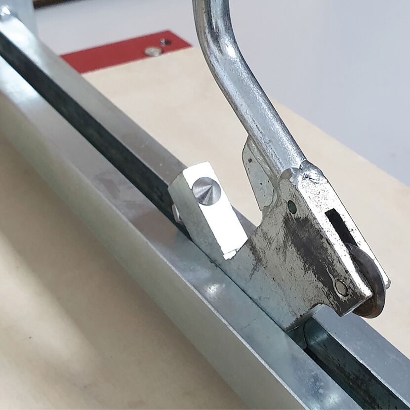 Nahaufnahme des Fliesenschneiders HP 600
