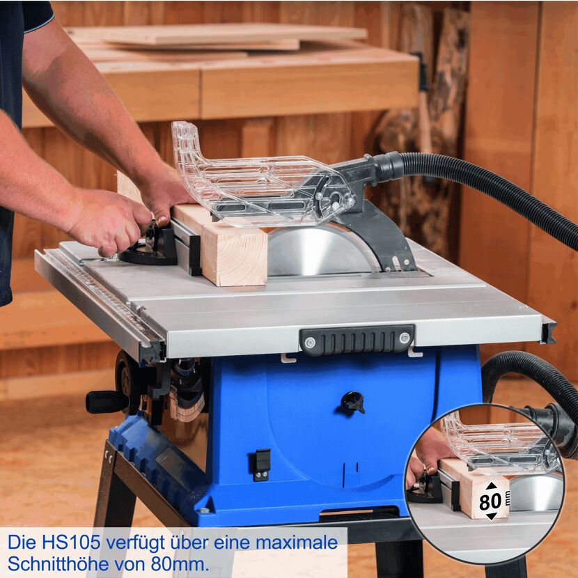Person sägt Holz mit Tischkreissäge HS105.