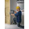 Person montiert Trockenbauwand mit dem Akku-Trockenbauschrauber GTB 18V-45 Professional von Bosch.
