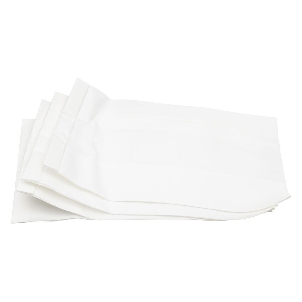 Stapel weiße Papiertüten