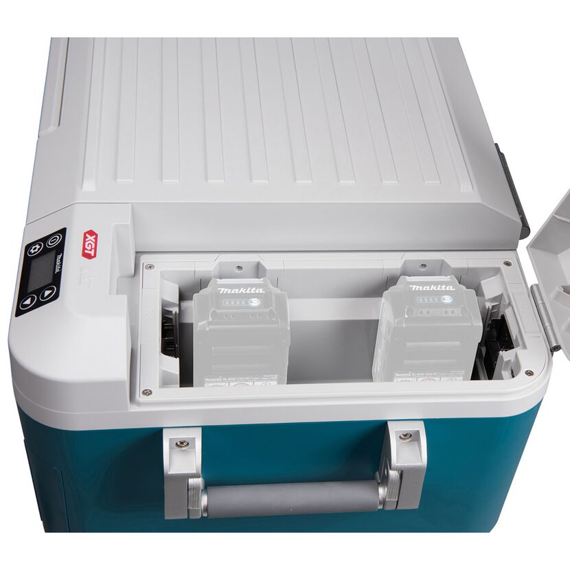 Innenraum einer elektrischen Kühlbox mit Akku