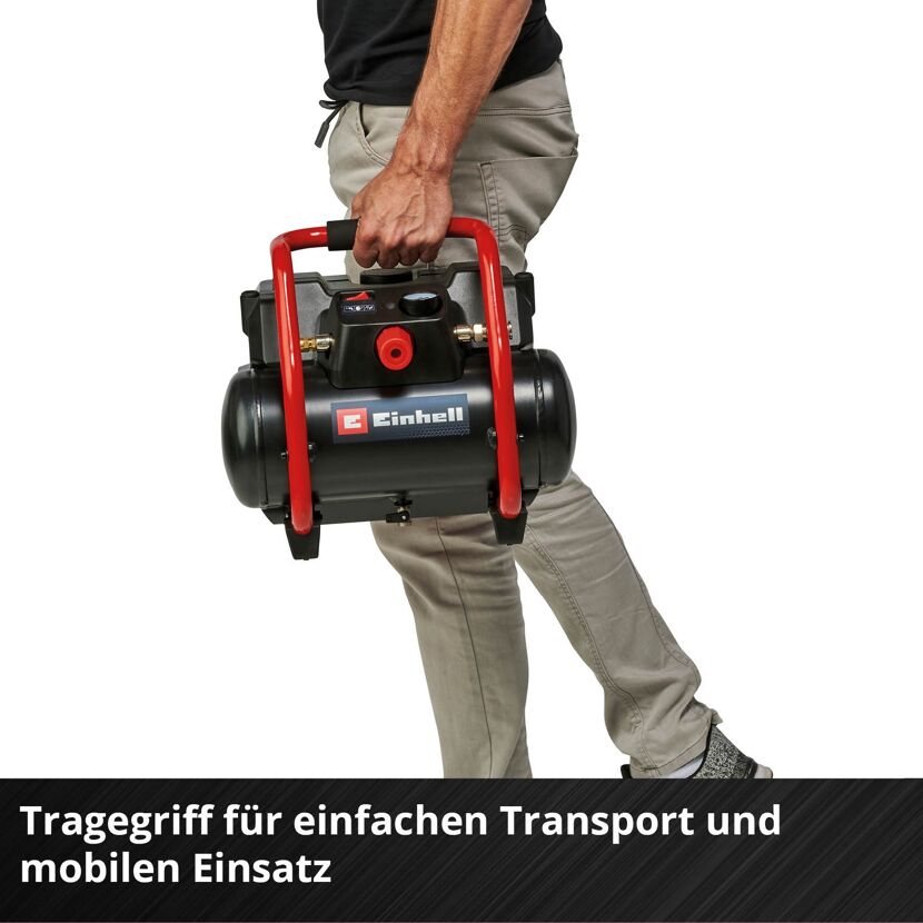Person trägt mobilen Kompressor