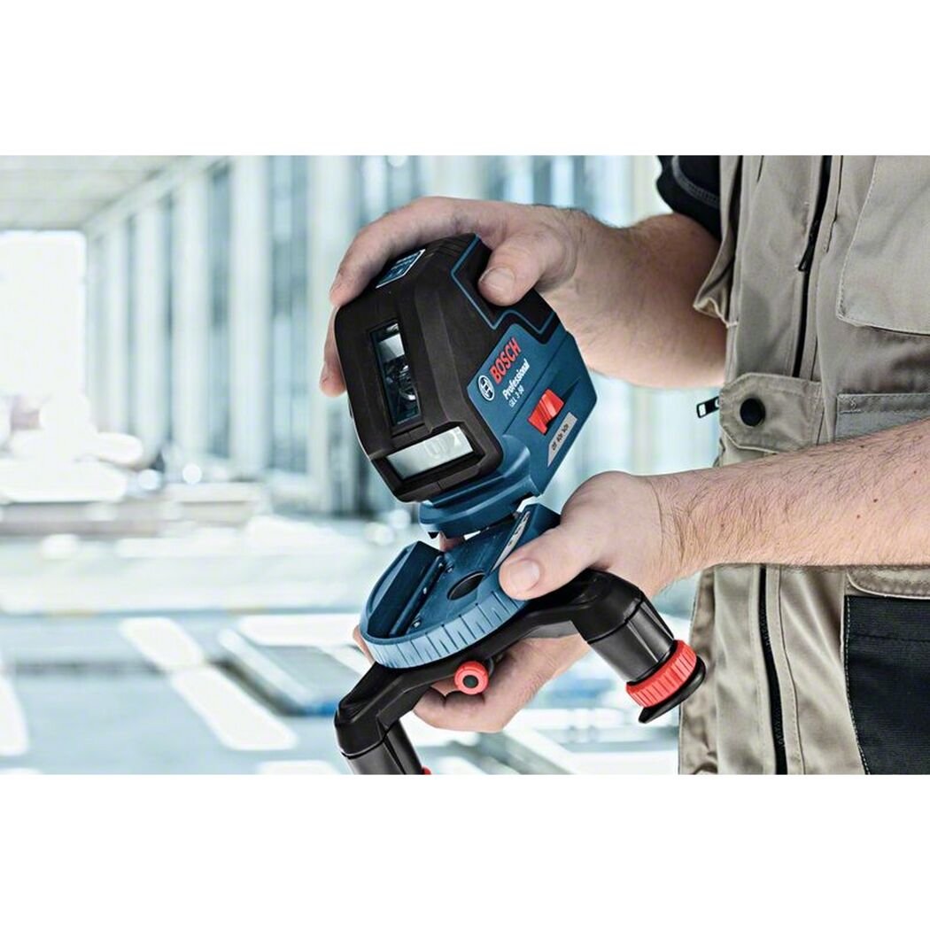 Linienlaser 'Professional GLL 3-50' mit Laserzieltafel