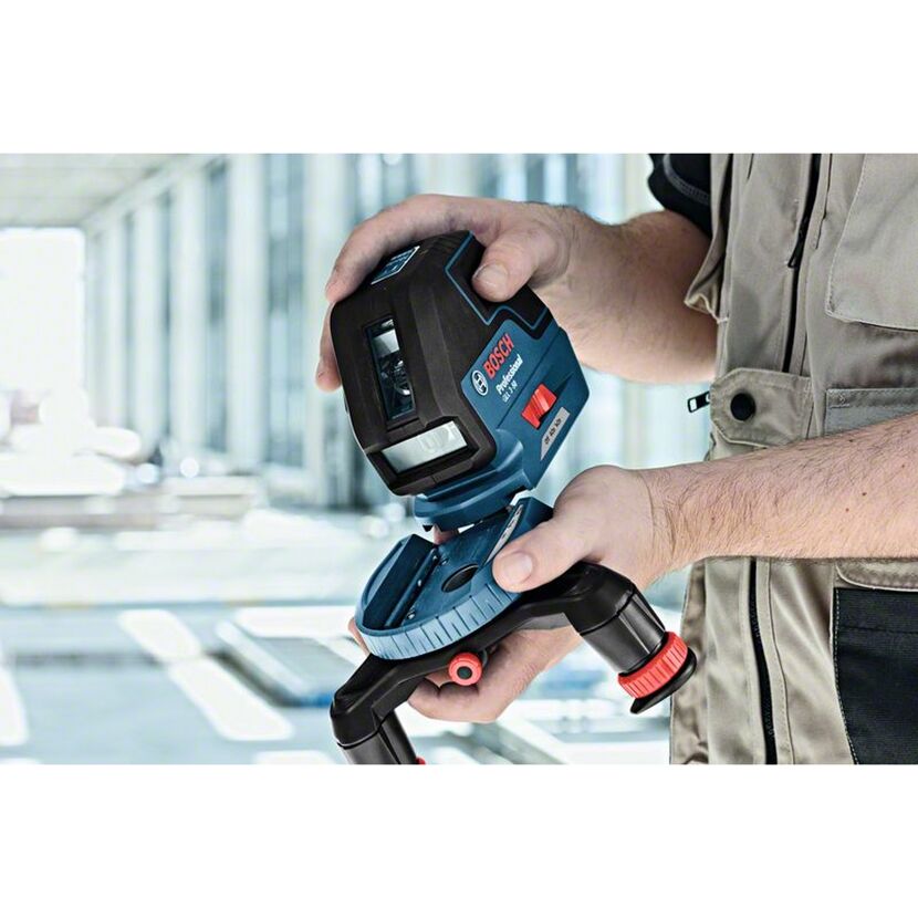 Linienlaser 'Professional GLL 3-50' mit Laserzieltafel