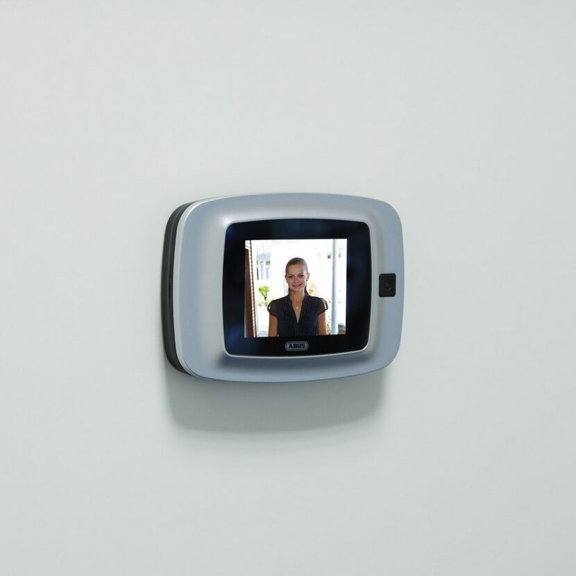 Digitaler Türspion mit Bild einer Person