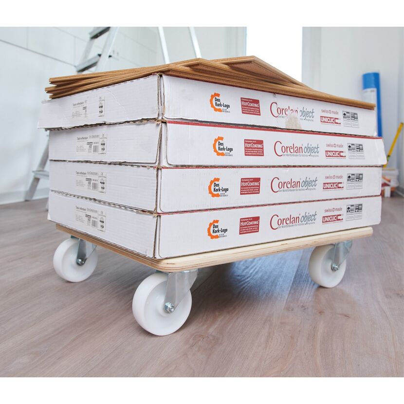 Transportwagen mit Laminat Paketen