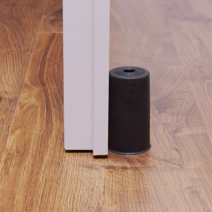 Schwarzer Türstopper