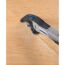 Dremel DSM20 schneidet Holz