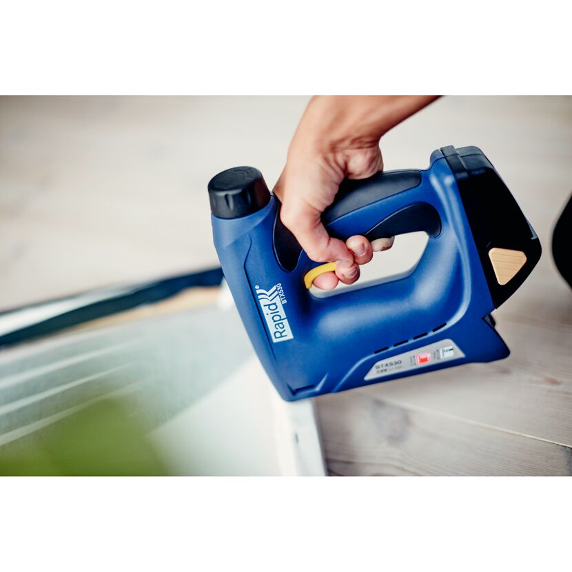Akkutacker BTX530