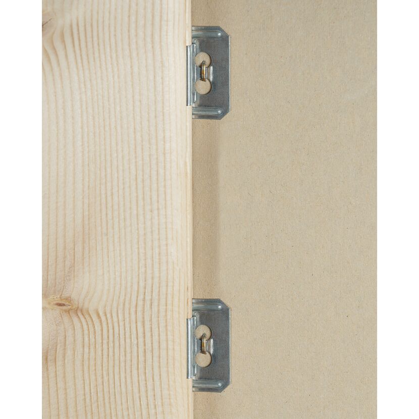 Zwei Tacker-Kombi-Krallen Gr. 3 an Holz und Pappe.