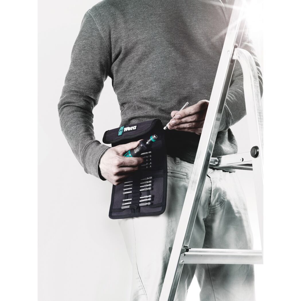 Person mit Wera Kraftform Kompakt 60