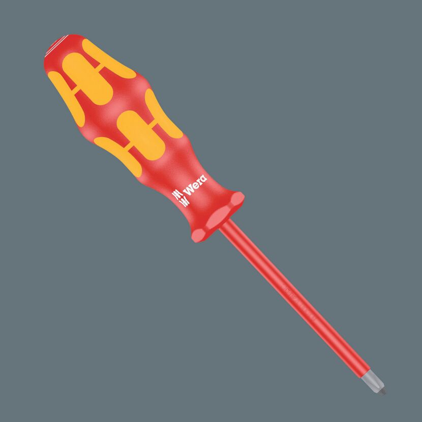 Roter Schraubendreher mit gelbem Griff der Marke Wera