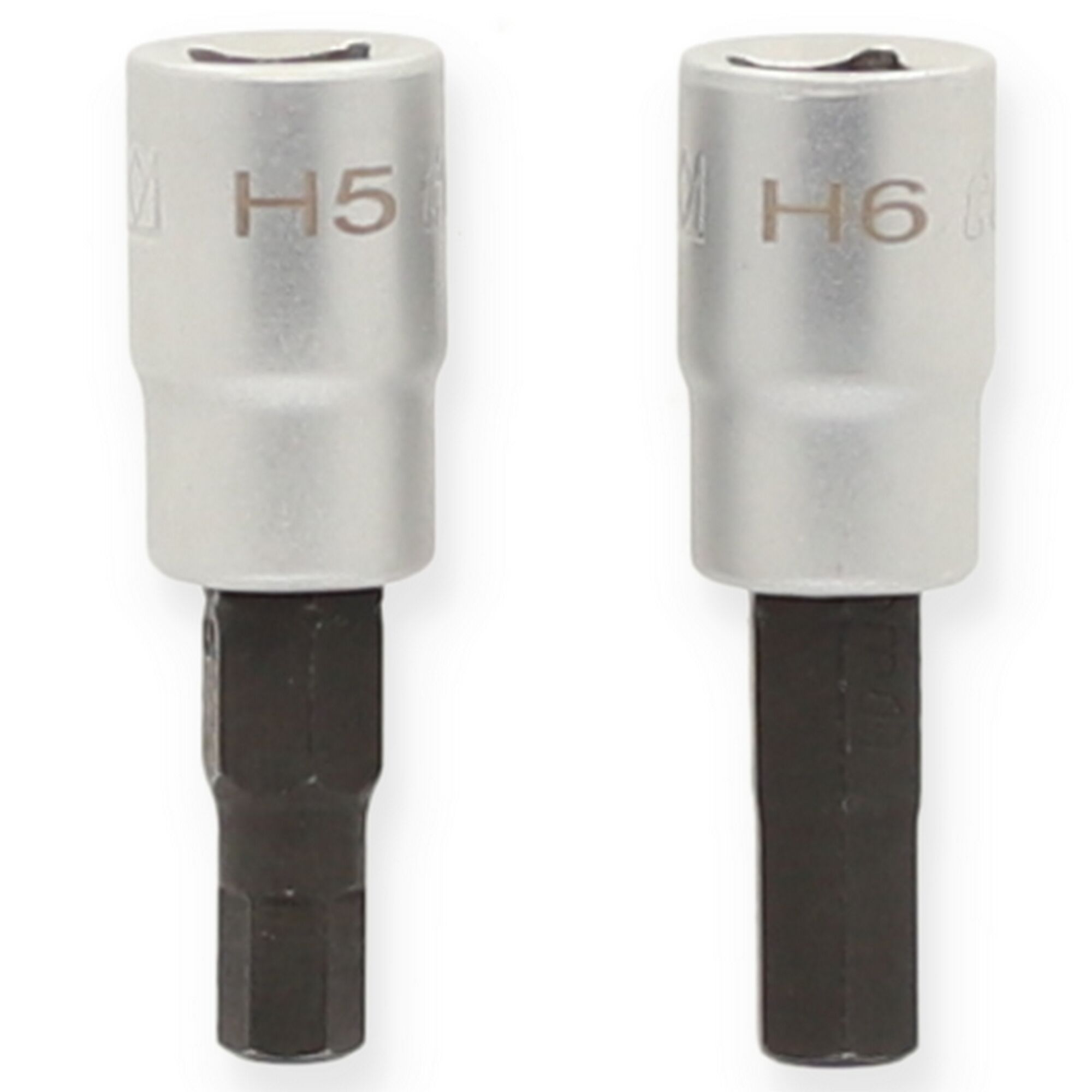 Zwei Steckschlüsseleinsätze 5 mm und 6 mm
