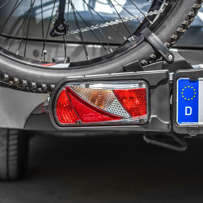 Universal Rückleuchte für Fahrradträger links