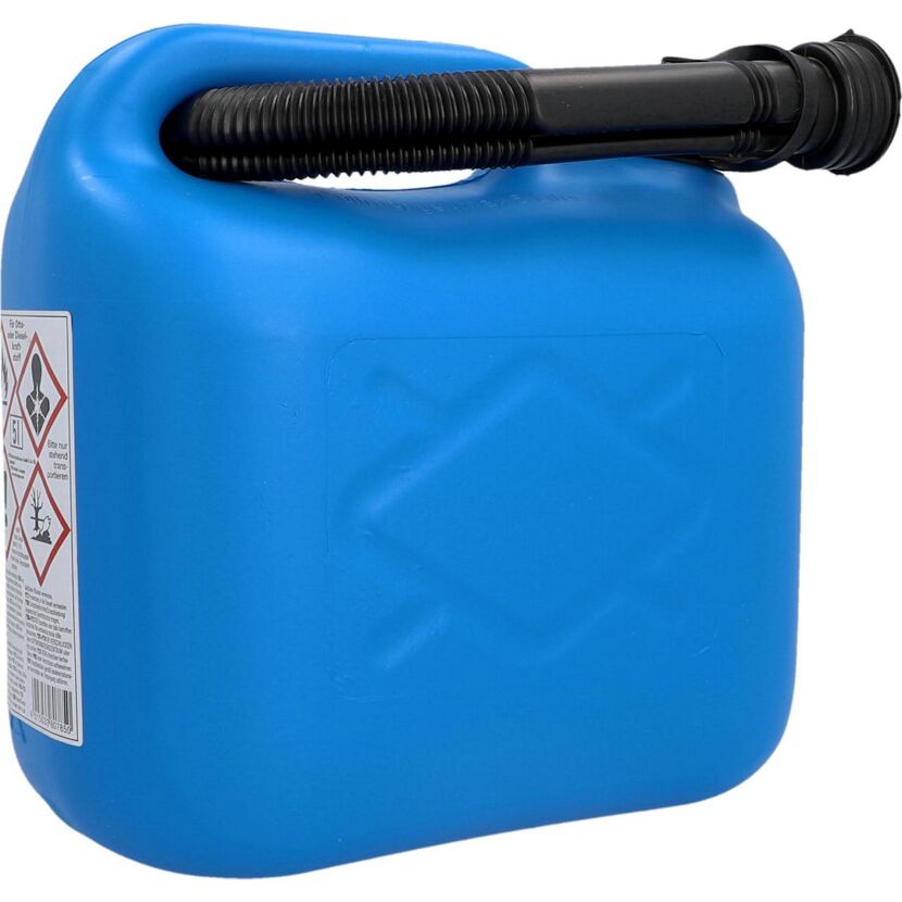 Blauer Benzinkanister aus Kunststoff mit Ausgießer