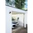 Elektroauto lädt in Garage an Wallbox