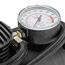 Manometer einer schwarzen Luftpumpe