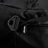 Nahaufnahme des Verschlusses einer schwarzen Fischer Fahrradtasche