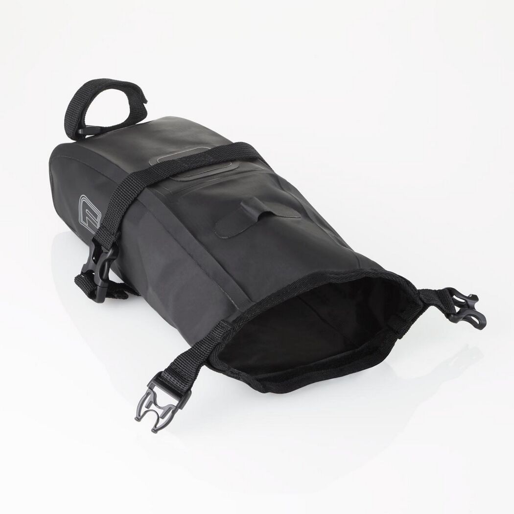 Schwarze wasserdichte Satteltasche