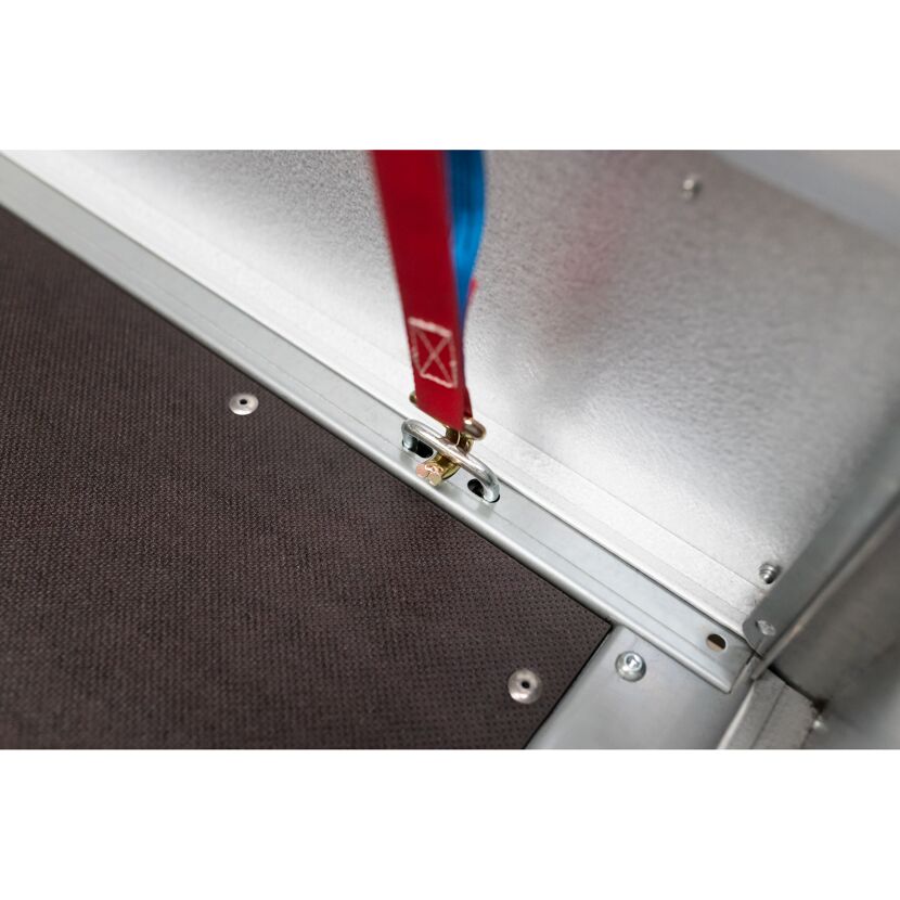 Verschlussgurt mit Metallhalterung