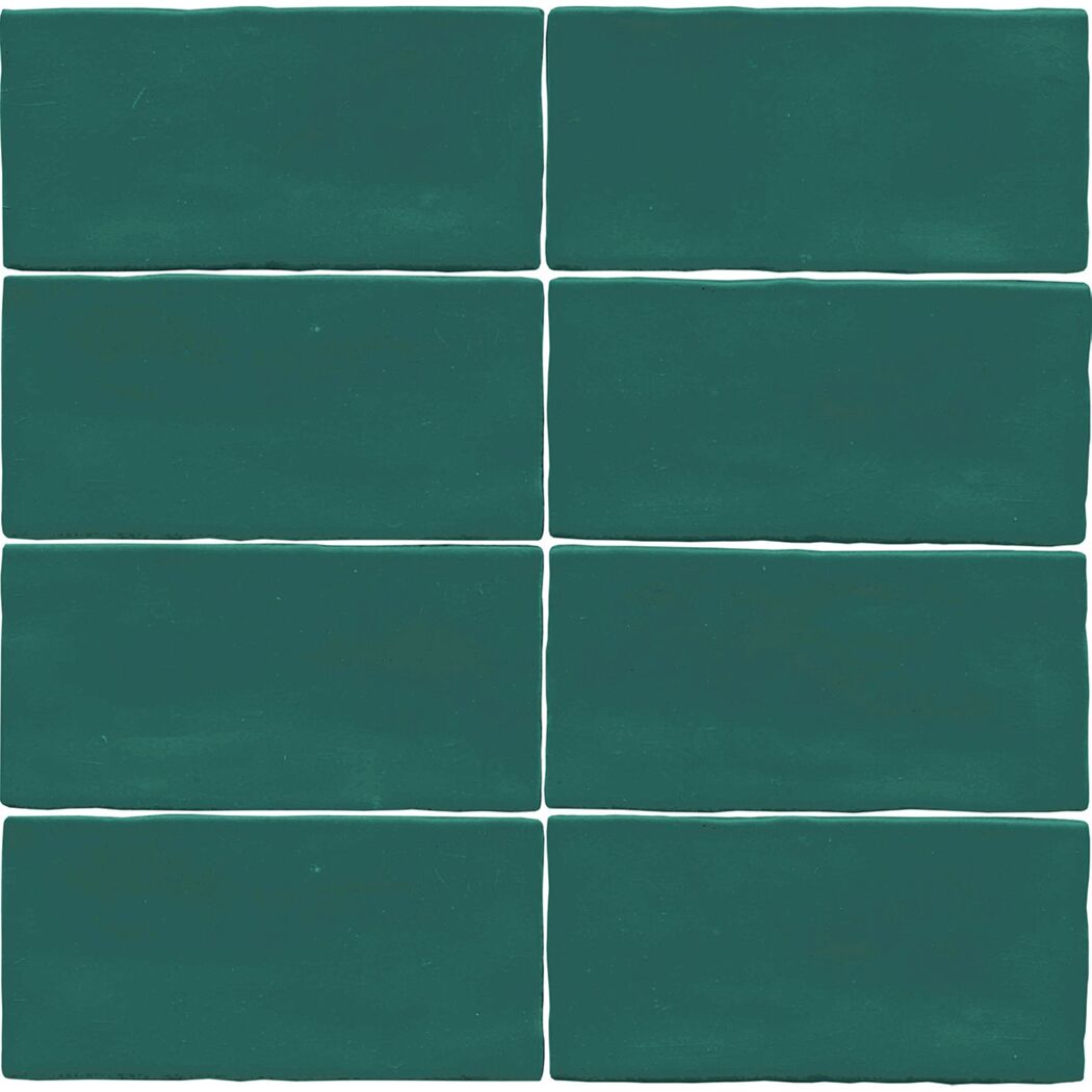 Mehre grüne Wandfliesen.