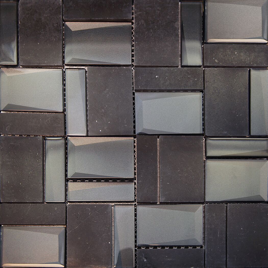 Dunkelgraue und graue Mosaikfliesen