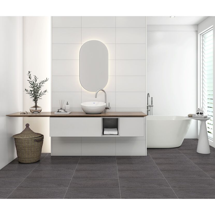 Modernes Badezimmer mit anthrazitfarbenen Fliesen