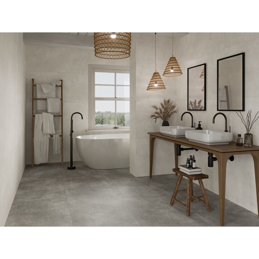 Modernes Badezimmer mit Doppelwaschtisch und Badewanne