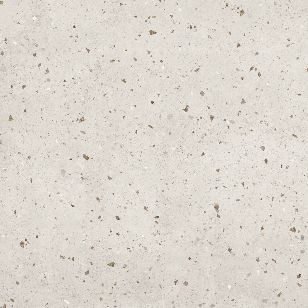 Helle Fliese mit grauen Sprenkeln
