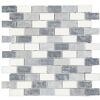 Grau-weiße Mosaikfliesen