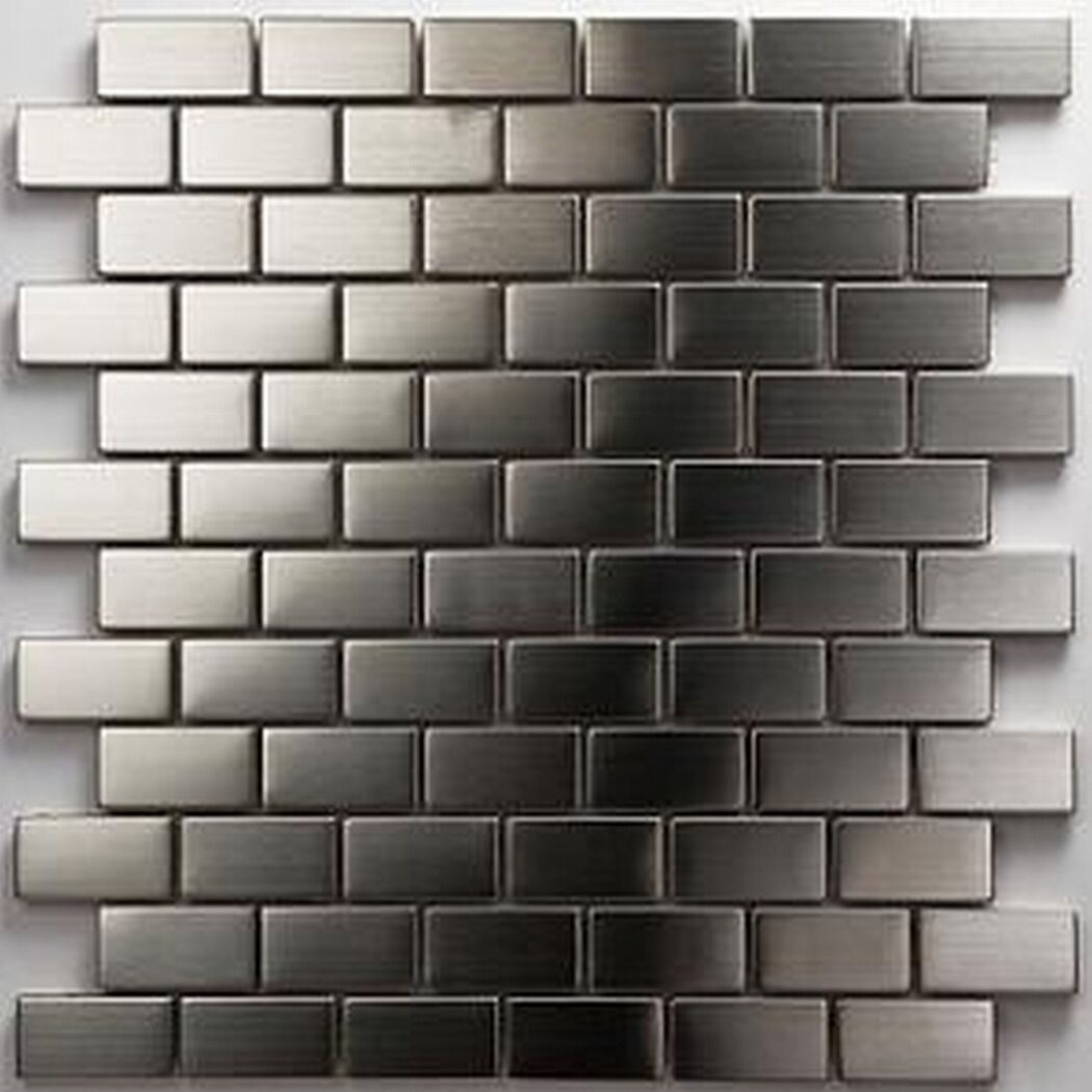 Metallfliesen Brick versetzt angeordnet
