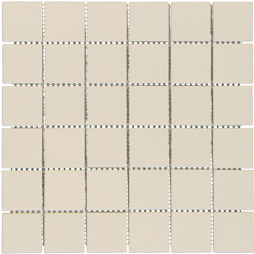 Elfenbeinfarbene Mosaikfliesen