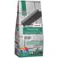toom FliesenFuge grau 1 kg mit Anwendung eines Gummiwischers