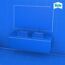 Blaues Badezimmer mit Doppelwaschbecken und Spiegel.