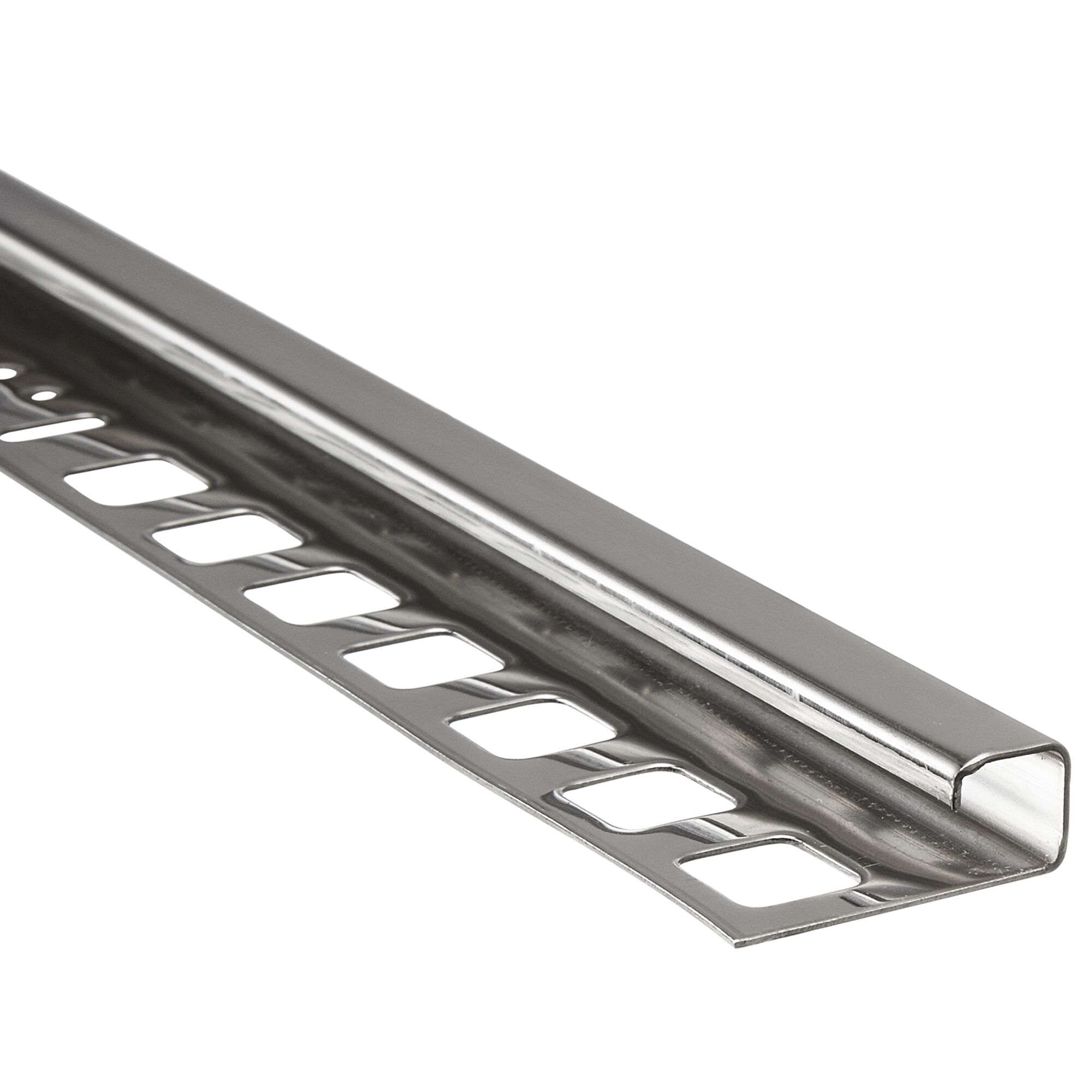 Metallleiste mit Aussparungen